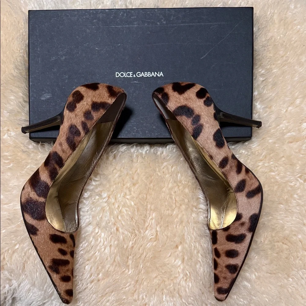 Dolce & Gabbana Leopard Print Heels - Picture 6 of 8